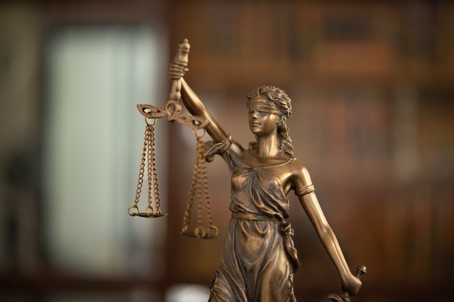 Wohnungseigentümer besteht auf Jahresabrechnung: Wer ist zu verklagen?