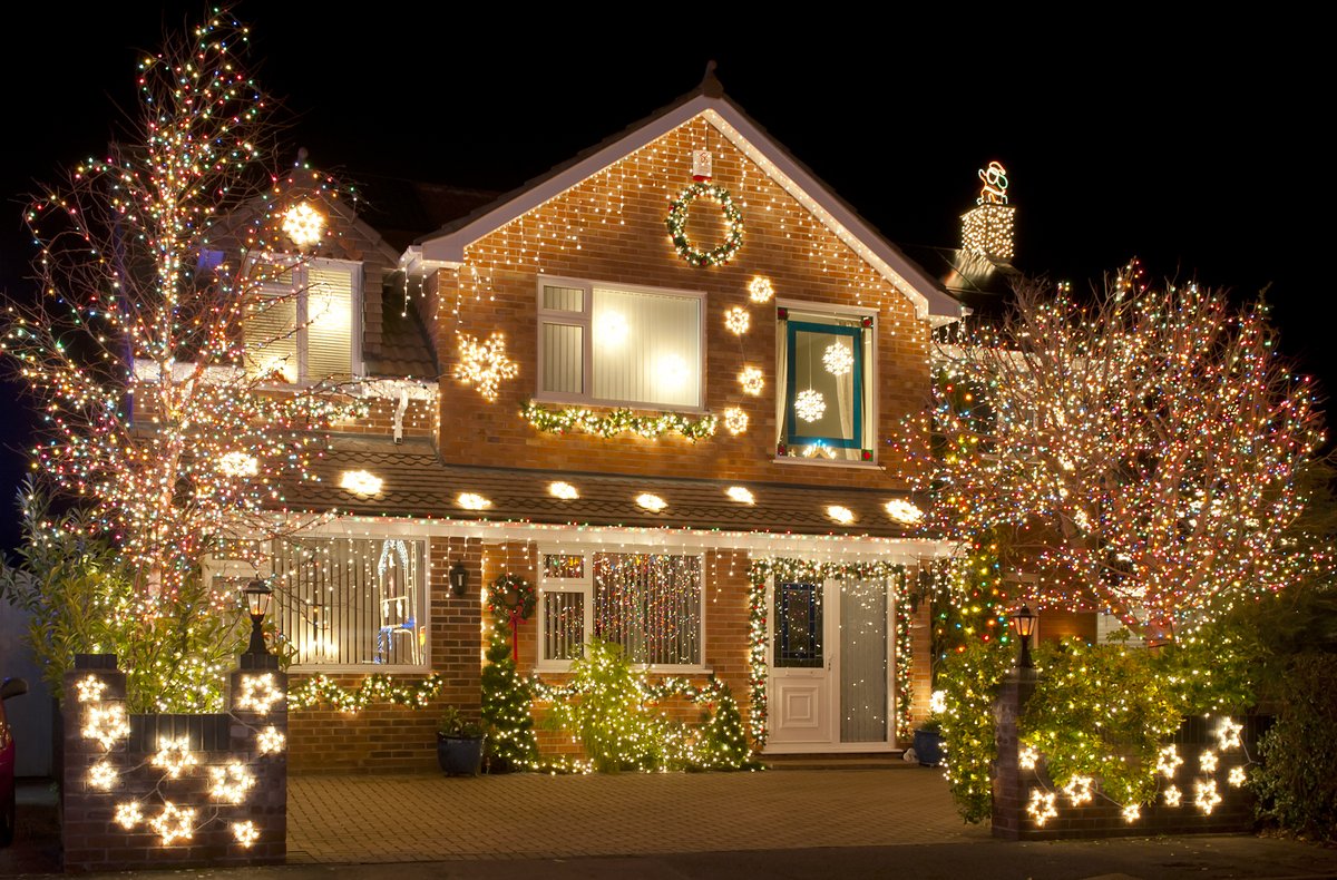 Weihnachtsbeleuchtung – Sicherheit im Eigenheim