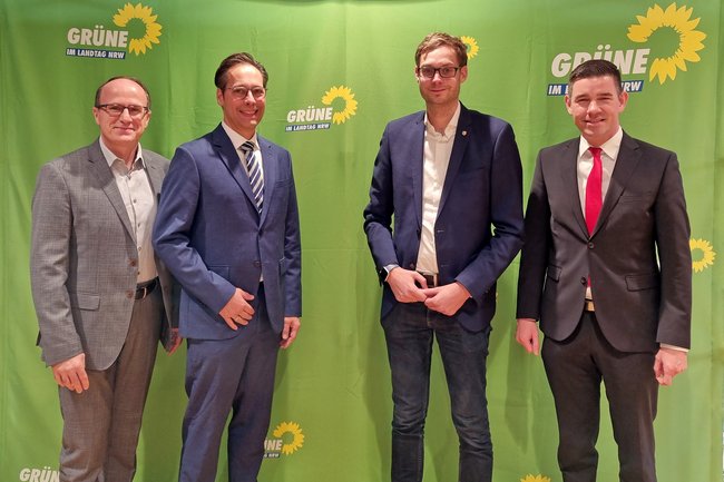 Baukrise und hohe Wohnkosten: Lösungssuche mit Simon Rock (Bündnis 90 / Die Grünen)