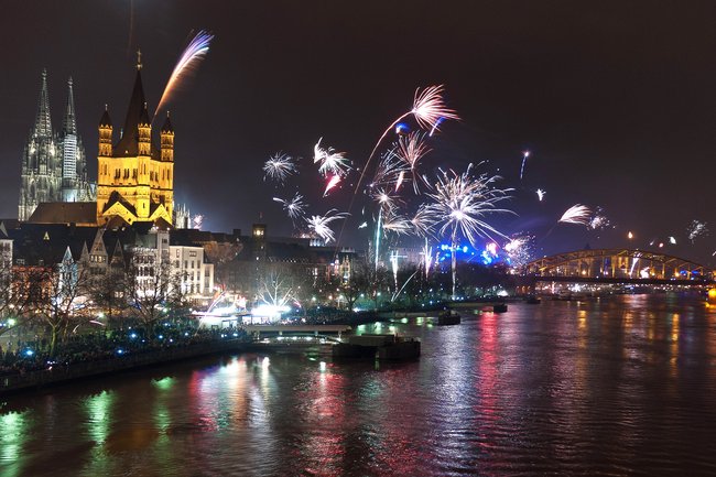 Haus an Silvester gegen Schäden durch Böller absichern